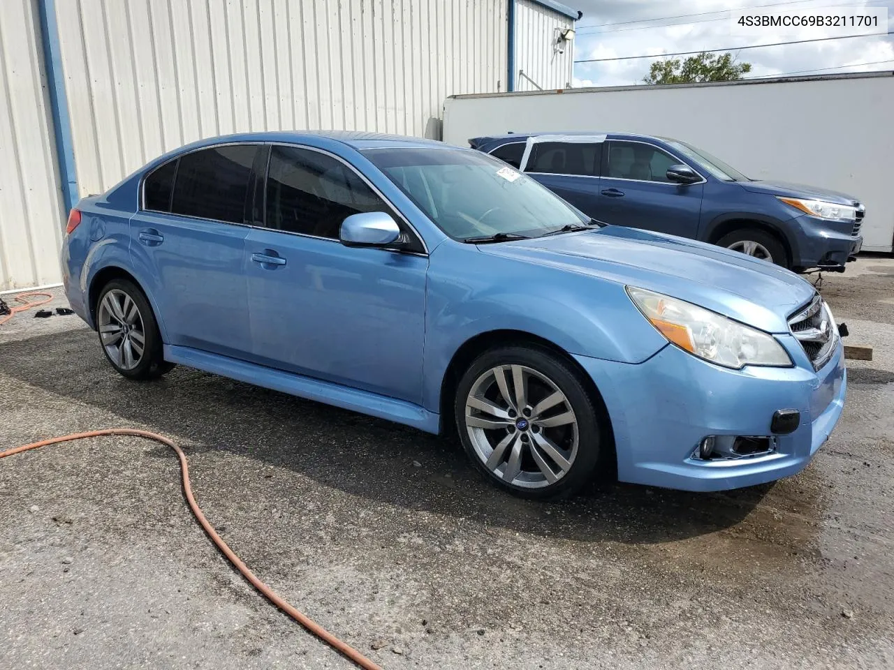 2011 Subaru Legacy 2.5I Premium VIN: 4S3BMCC69B3211701 Lot: 71183014