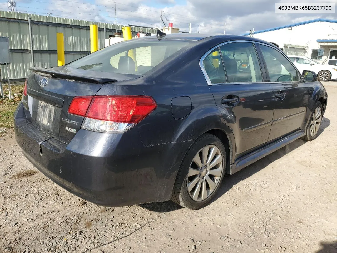 2011 Subaru Legacy 2.5I Limited VIN: 4S3BMBK65B3237790 Lot: 79104574