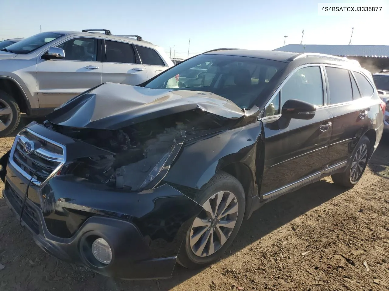 4S4BSATCXJ3336877 2018 Subaru Outback Touring