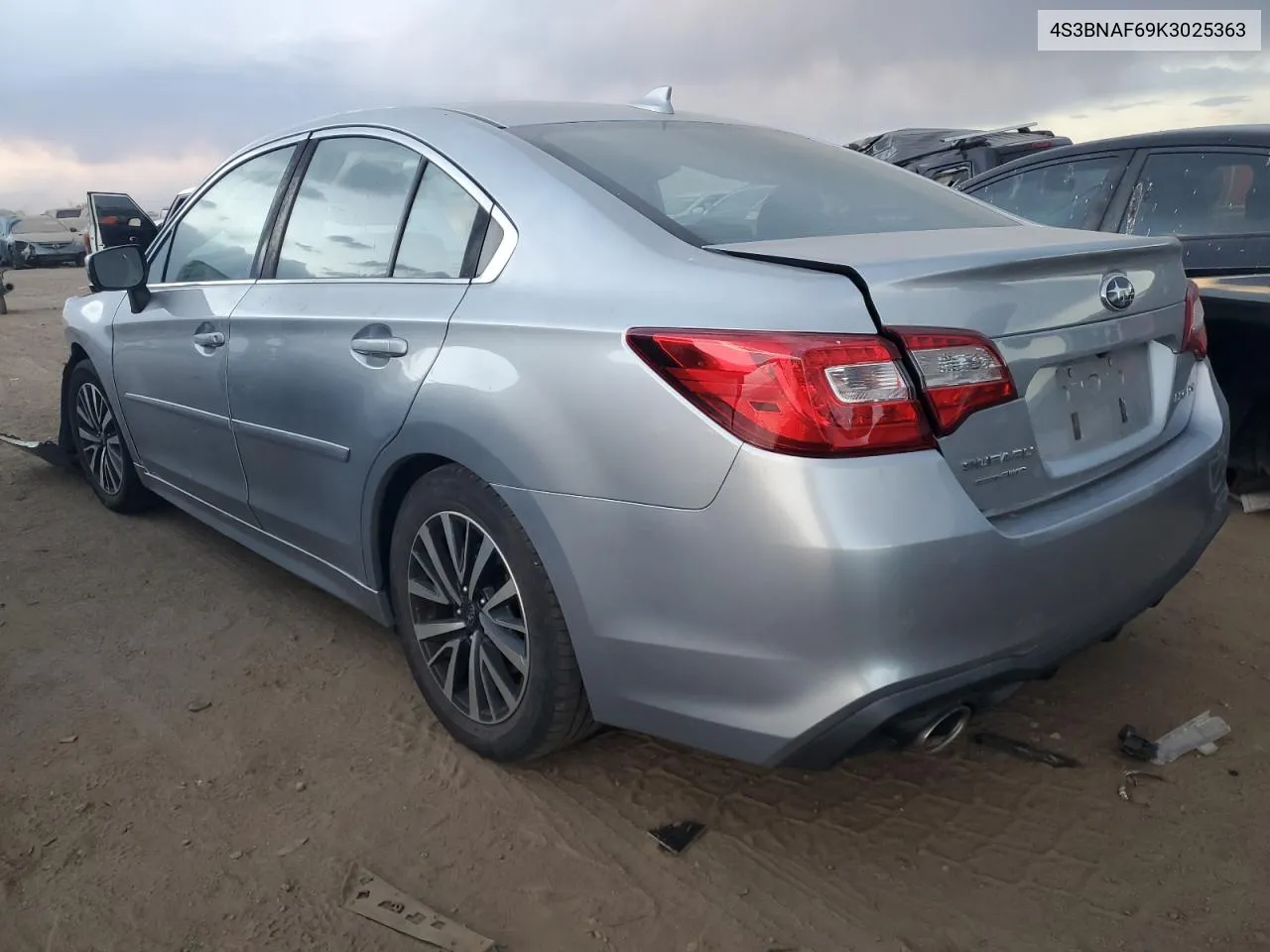 4S3BNAF69K3025363 2019 Subaru Legacy 2.5I Premium