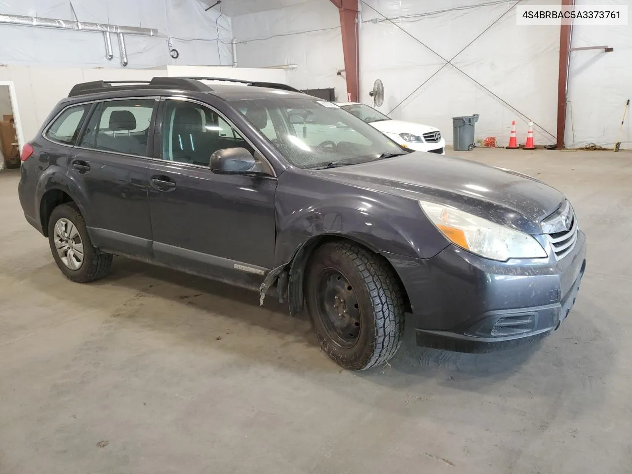 2010 Subaru Outback 2.5I VIN: 4S4BRBAC5A3373761 Lot: 69182924