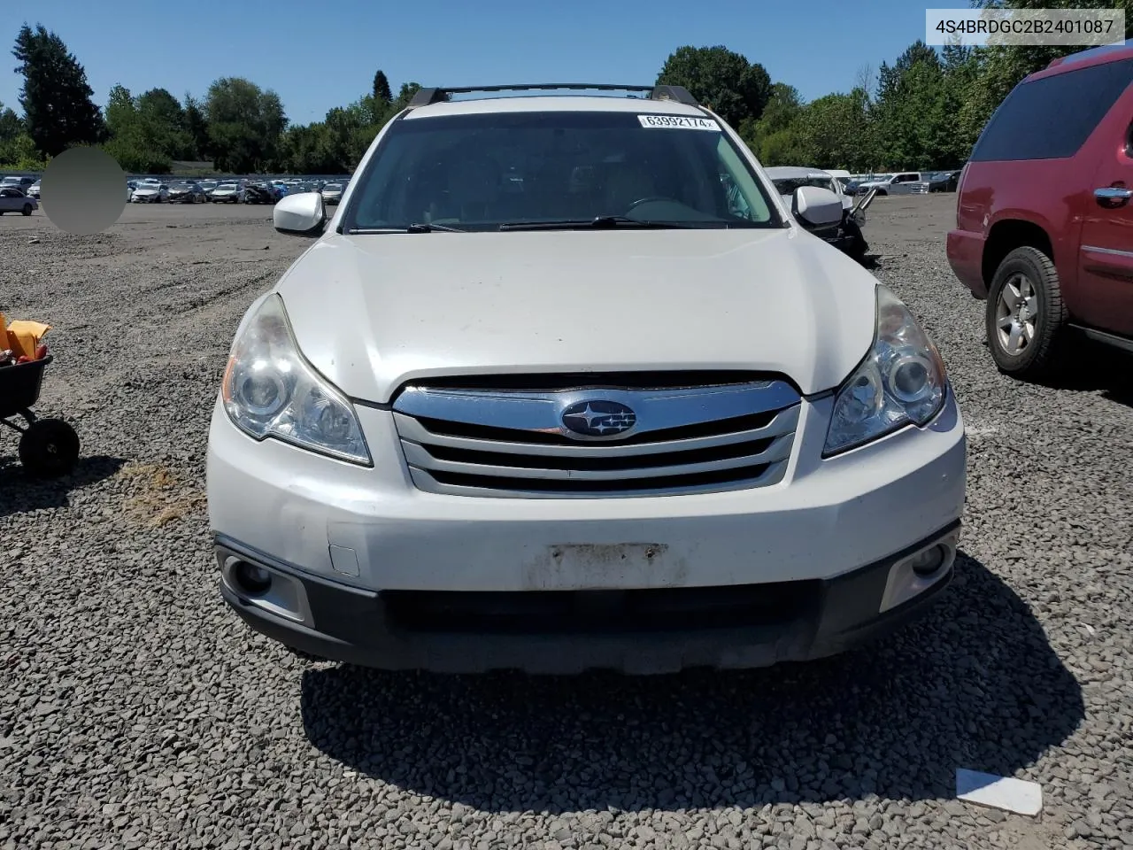 2011 Subaru Outback 3.6R Premium VIN: 4S4BRDGC2B2401087 Lot: 63992174