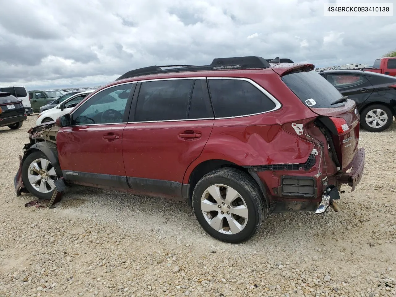 4S4BRCKC0B3410138 2011 Subaru Outback 2.5I Limited