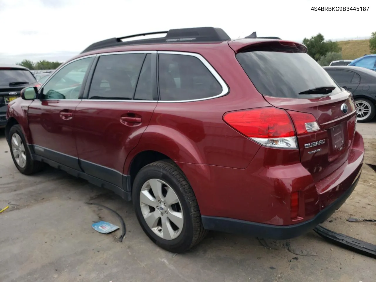 4S4BRBKC9B3445187 2011 Subaru Outback 2.5I Limited