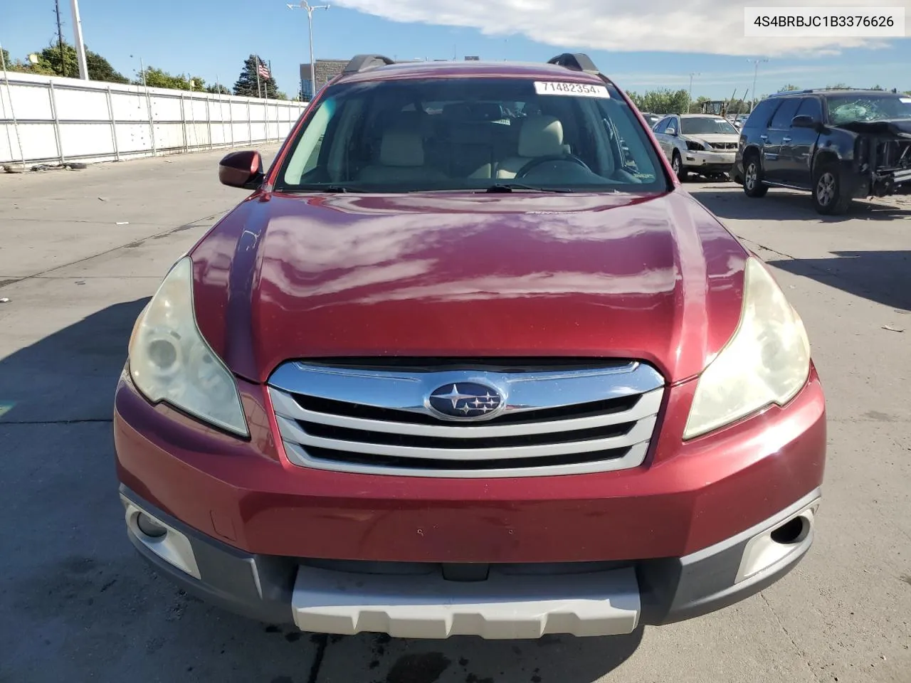 2011 Subaru Outback 2.5I Limited VIN: 4S4BRBJC1B3376626 Lot: 71482354