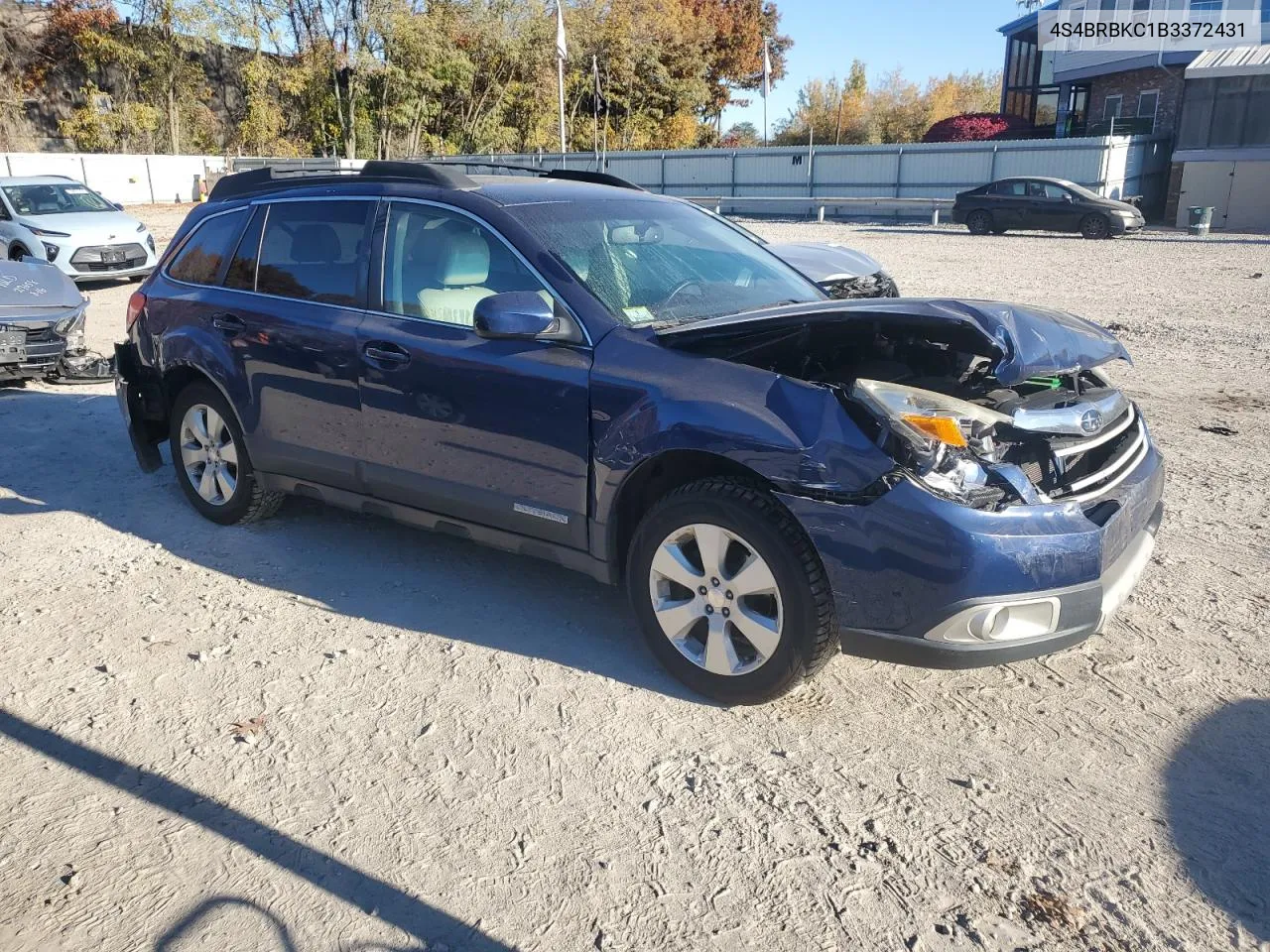 2011 Subaru Outback 2.5I Limited VIN: 4S4BRBKC1B3372431 Lot: 77646654