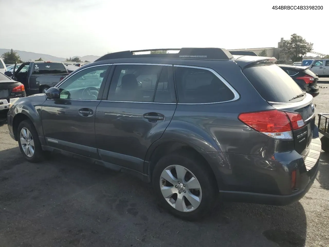 2011 Subaru Outback 2.5I Premium VIN: 4S4BRBCC4B3398200 Lot: 79323224