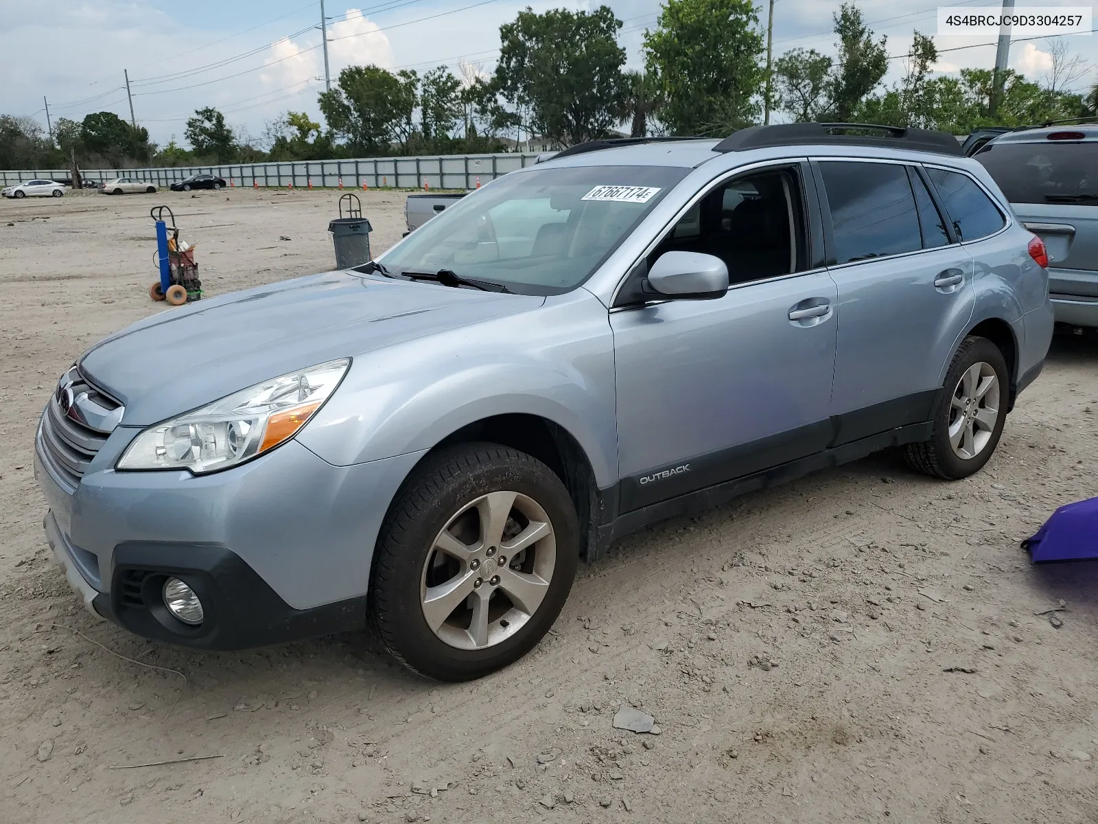 2013 Subaru Outback 2.5I Limited VIN: 4S4BRCJC9D3304257 Lot: 67667174