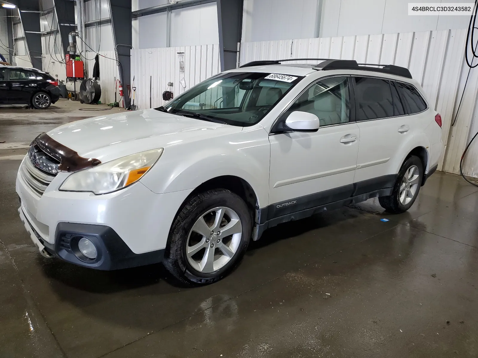 2013 Subaru Outback 2.5I Limited VIN: 4S4BRCLC3D3243582 Lot: 68645674