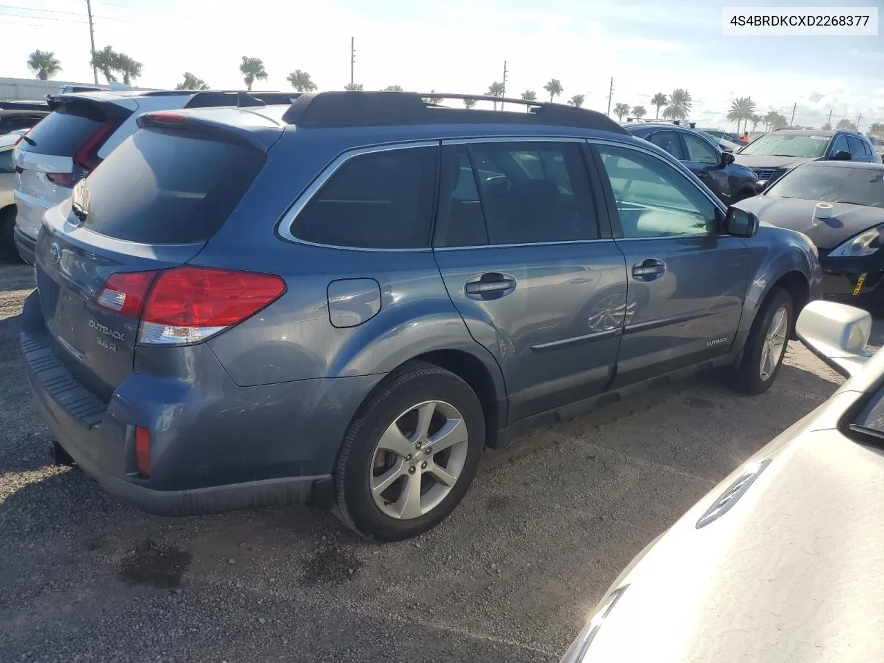 2013 Subaru Outback 3.6R Limited VIN: 4S4BRDKCXD2268377 Lot: 74680874