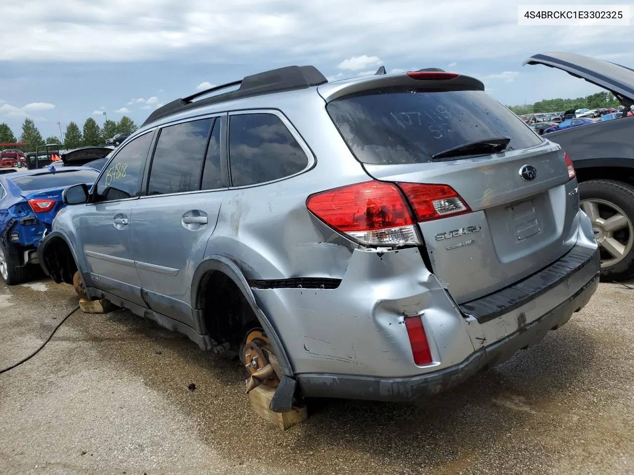 4S4BRCKC1E3302325 2014 Subaru Outback 2.5I Limited