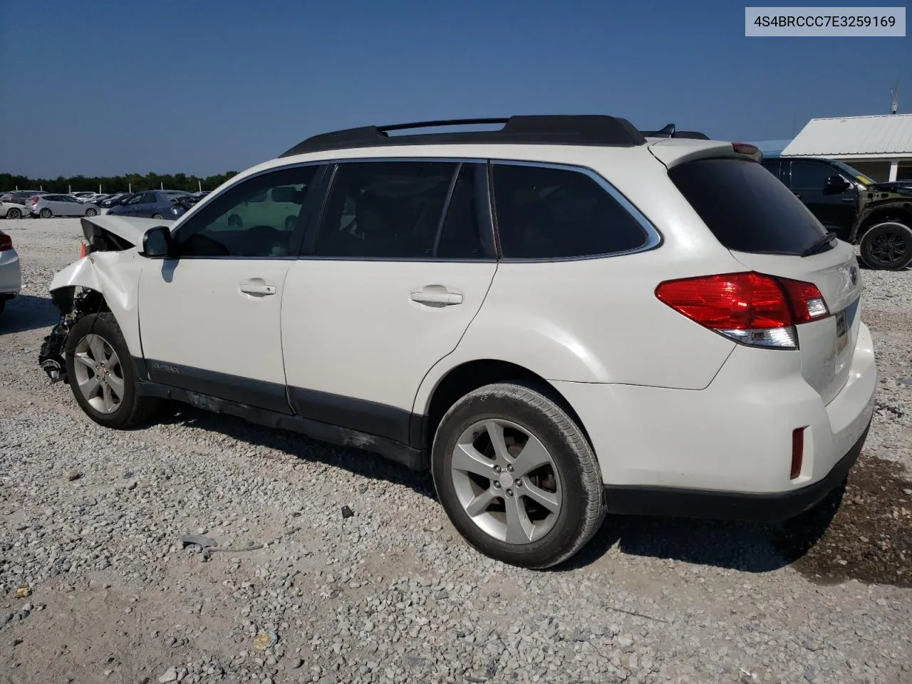 4S4BRCCC7E3259169 2014 Subaru Outback 2.5I Premium