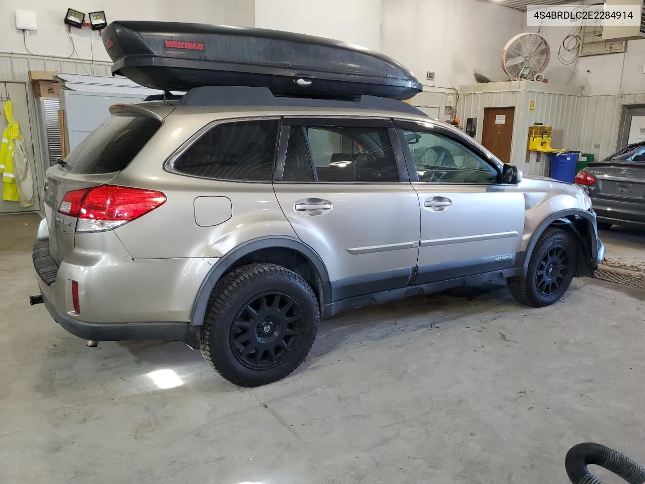 2014 Subaru Outback 3.6R Limited VIN: 4S4BRDLC2E2284914 Lot: 68570544