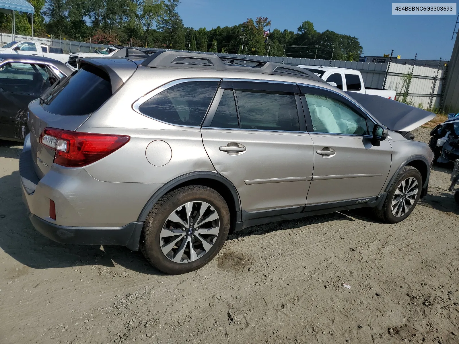 2016 Subaru Outback 2.5I Limited VIN: 4S4BSBNC6G3303693 Lot: 68706184