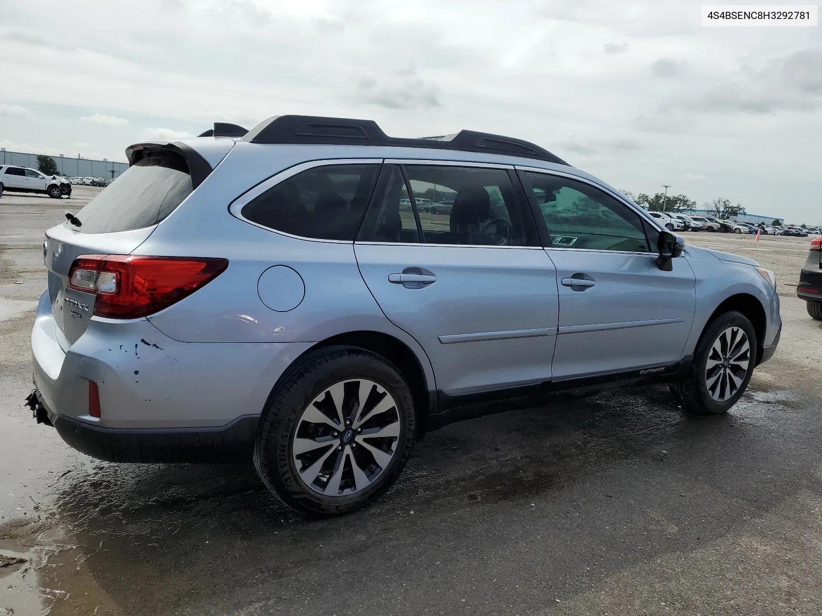 2017 Subaru Outback 3.6R Limited VIN: 4S4BSENC8H3292781 Lot: 62613944