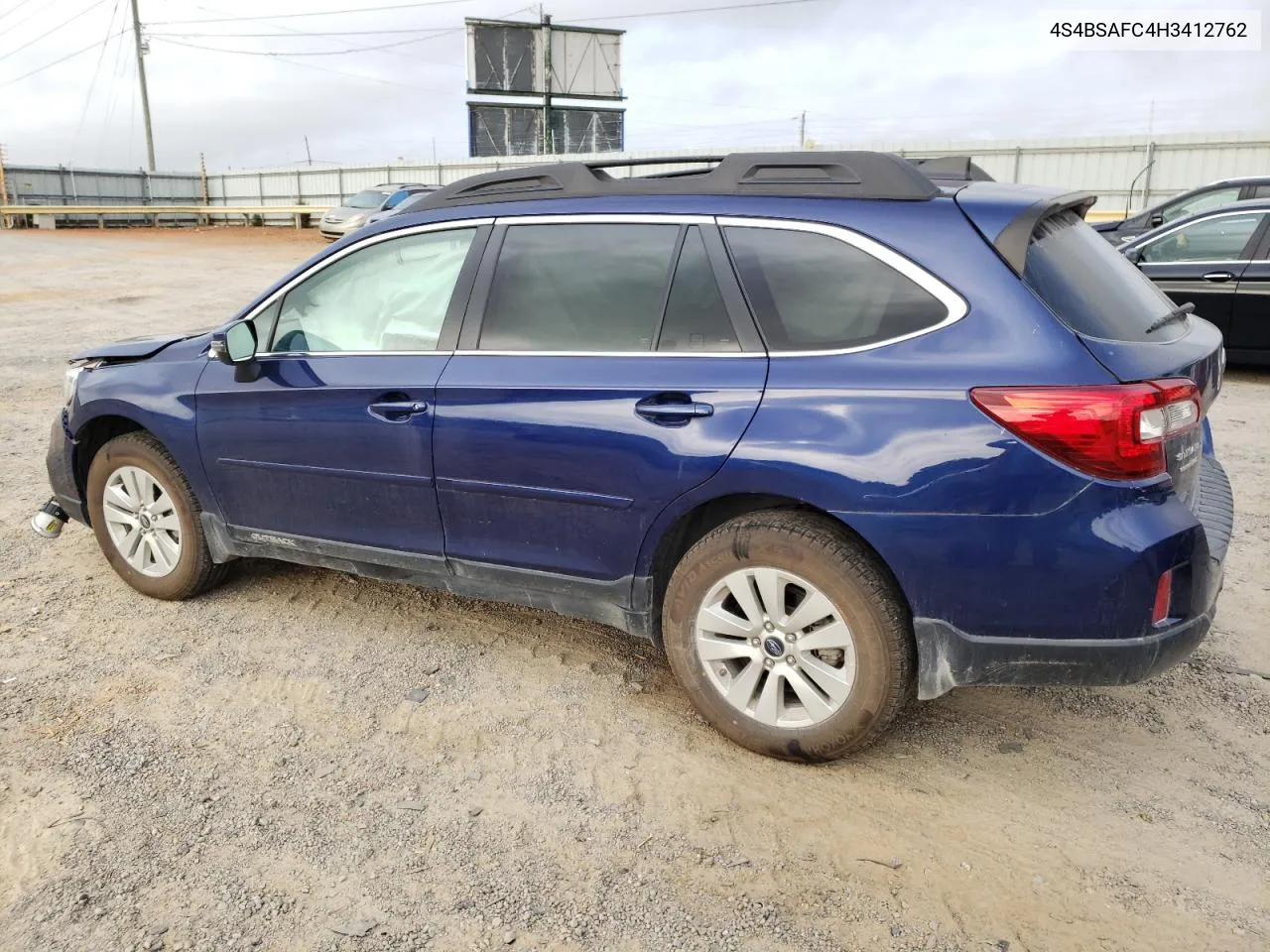 4S4BSAFC4H3412762 2017 Subaru Outback 2.5I Premium