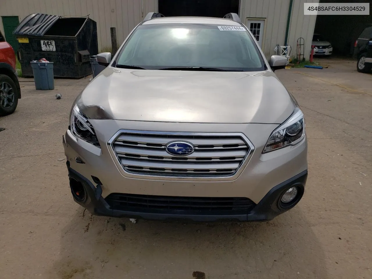 4S4BSAFC6H3304529 2017 Subaru Outback 2.5I Premium