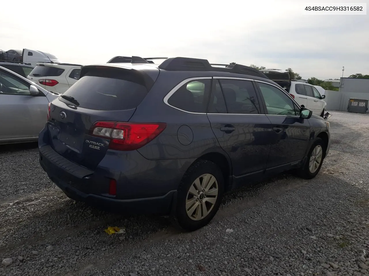 4S4BSACC9H3316582 2017 Subaru Outback 2.5I Premium