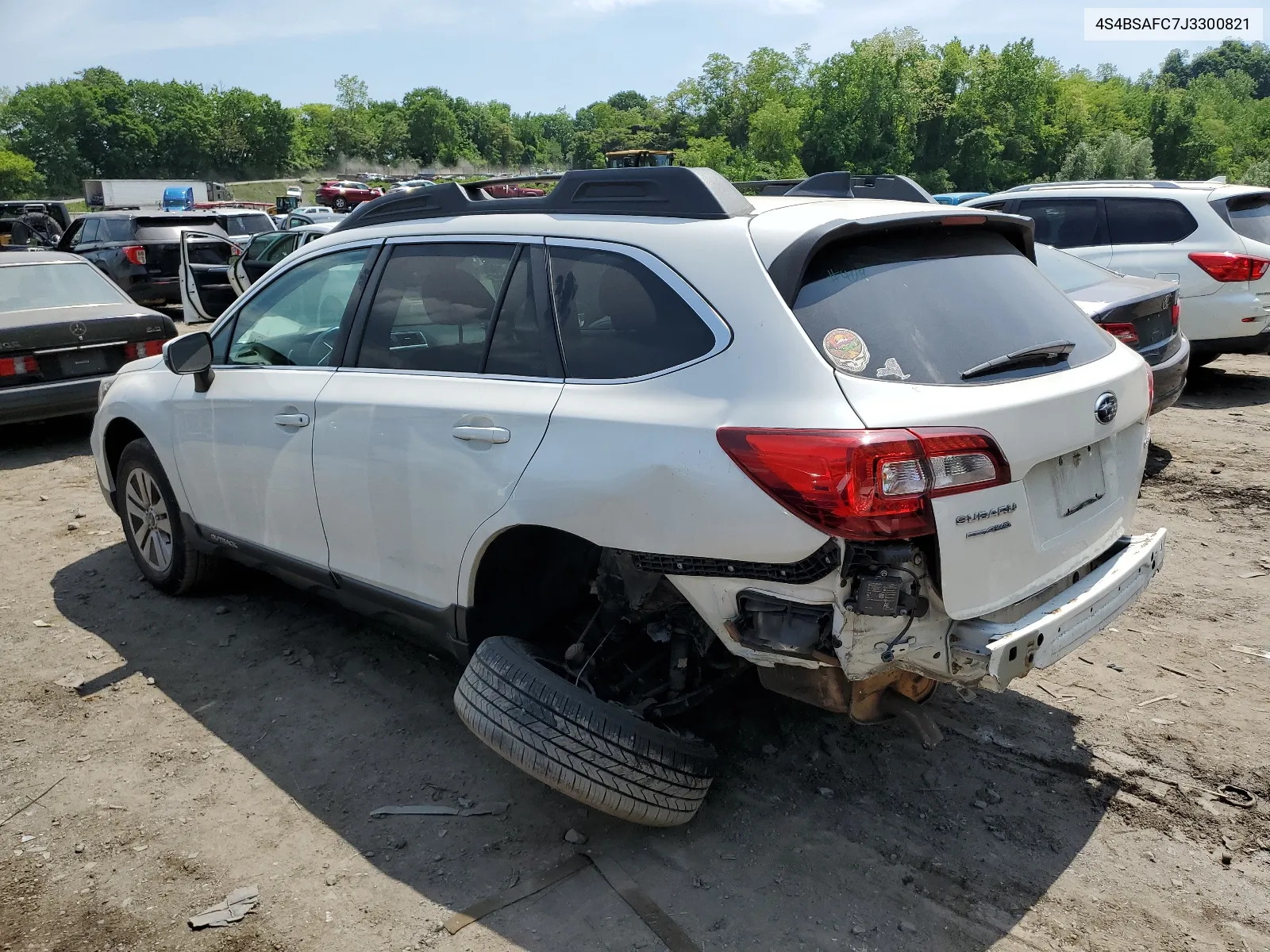 2018 Subaru Outback 2.5I Premium VIN: 4S4BSAFC7J3300821 Lot: 55299624