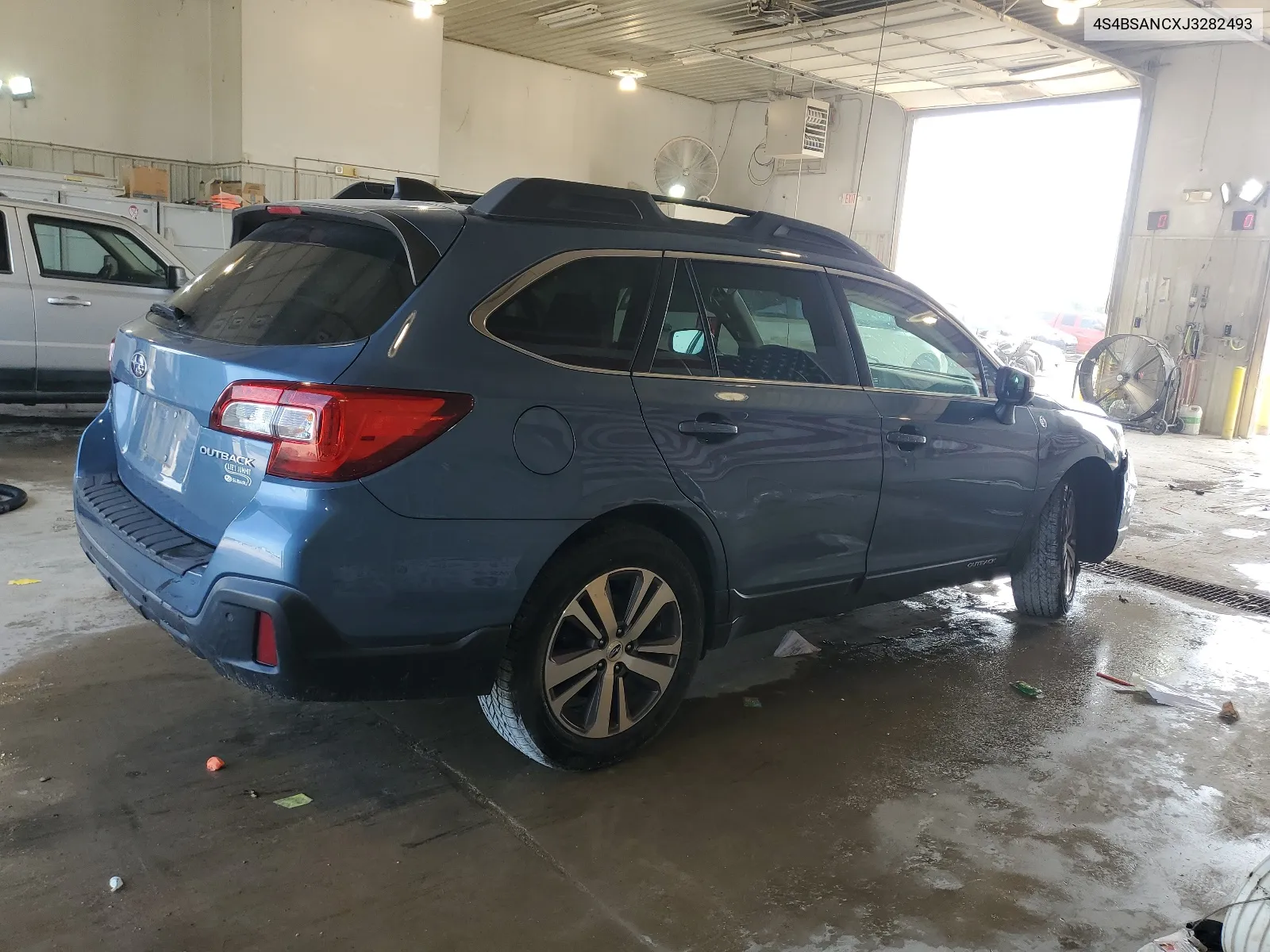 4S4BSANCXJ3282493 2018 Subaru Outback 2.5I Limited