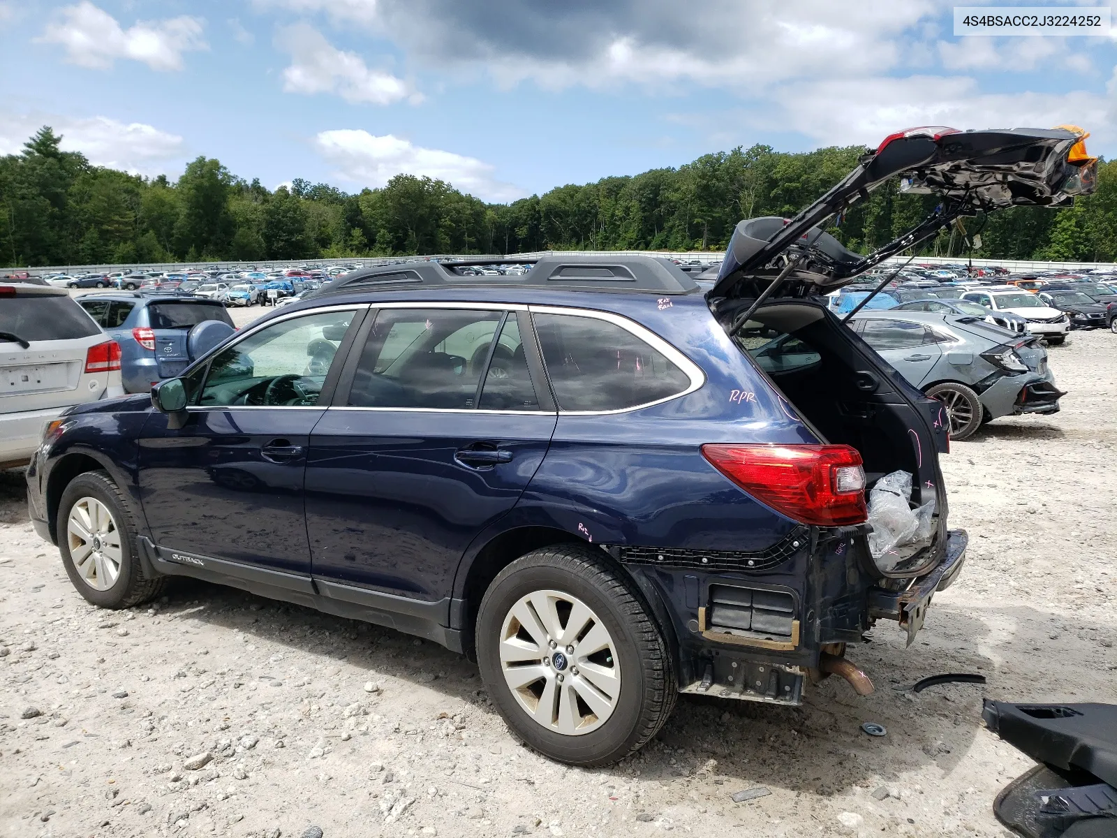 4S4BSACC2J3224252 2018 Subaru Outback 2.5I Premium