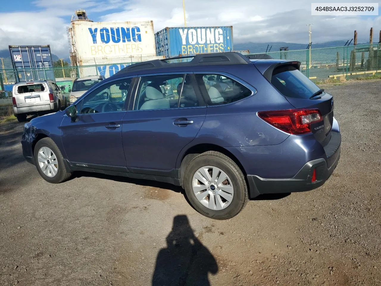 2018 Subaru Outback 2.5I VIN: 4S4BSAAC3J3252709 Lot: 70290524