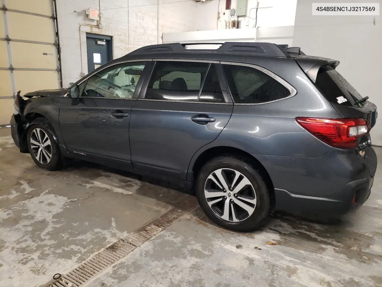 2018 Subaru Outback 3.6R Limited VIN: 4S4BSENC1J3217569 Lot: 80914034