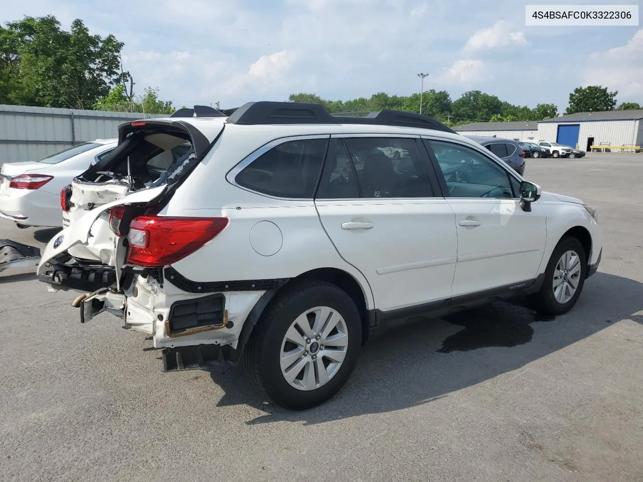 2019 Subaru Outback 2.5I Premium VIN: 4S4BSAFC0K3322306 Lot: 61628574