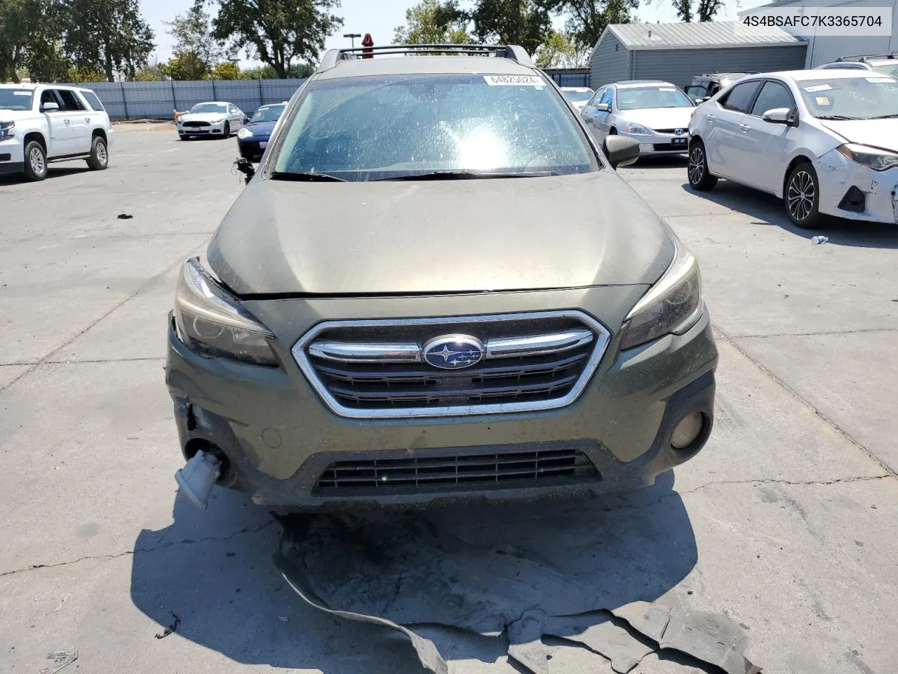 4S4BSAFC7K3365704 2019 Subaru Outback 2.5I Premium