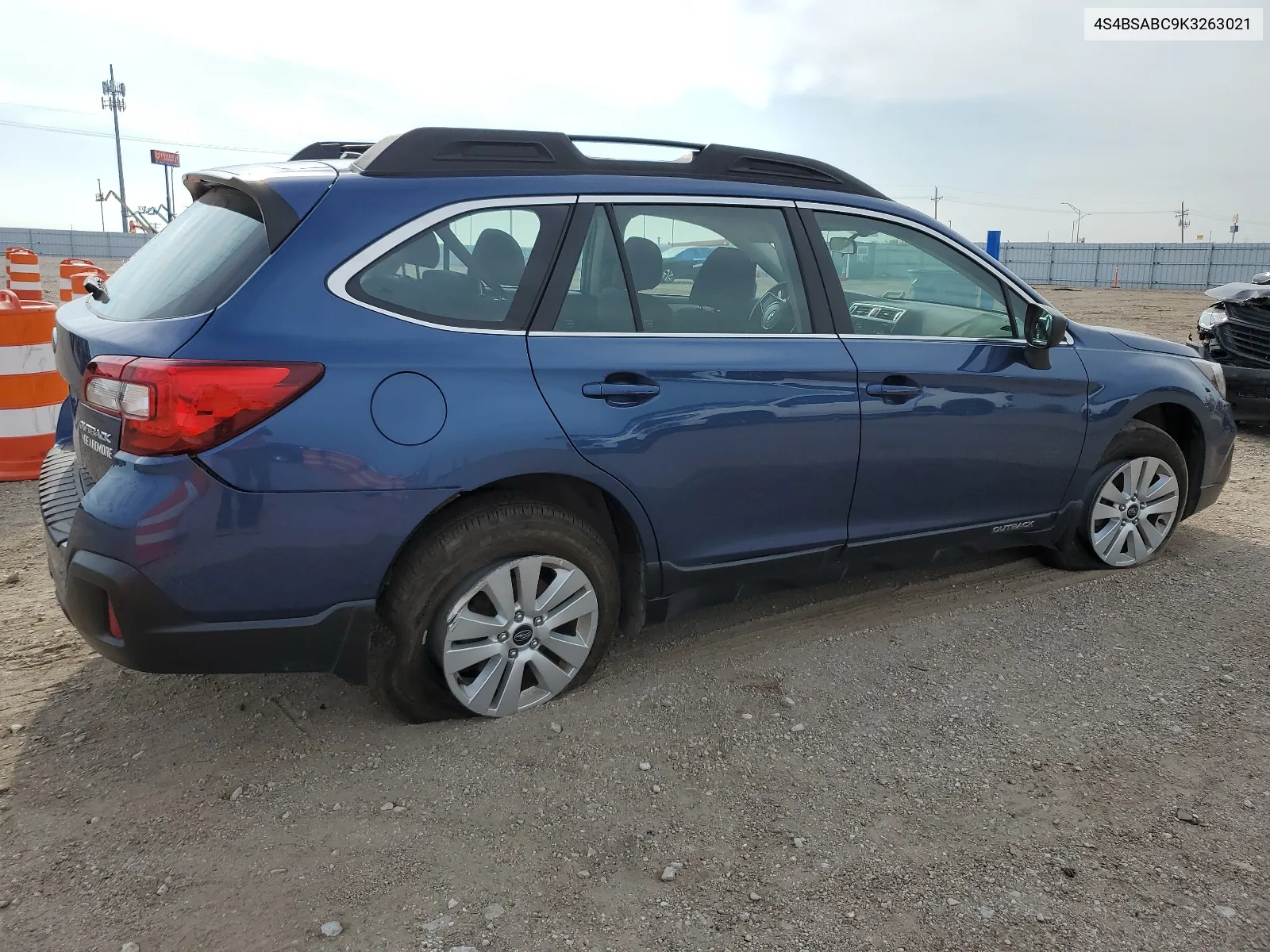 4S4BSABC9K3263021 2019 Subaru Outback 2.5I