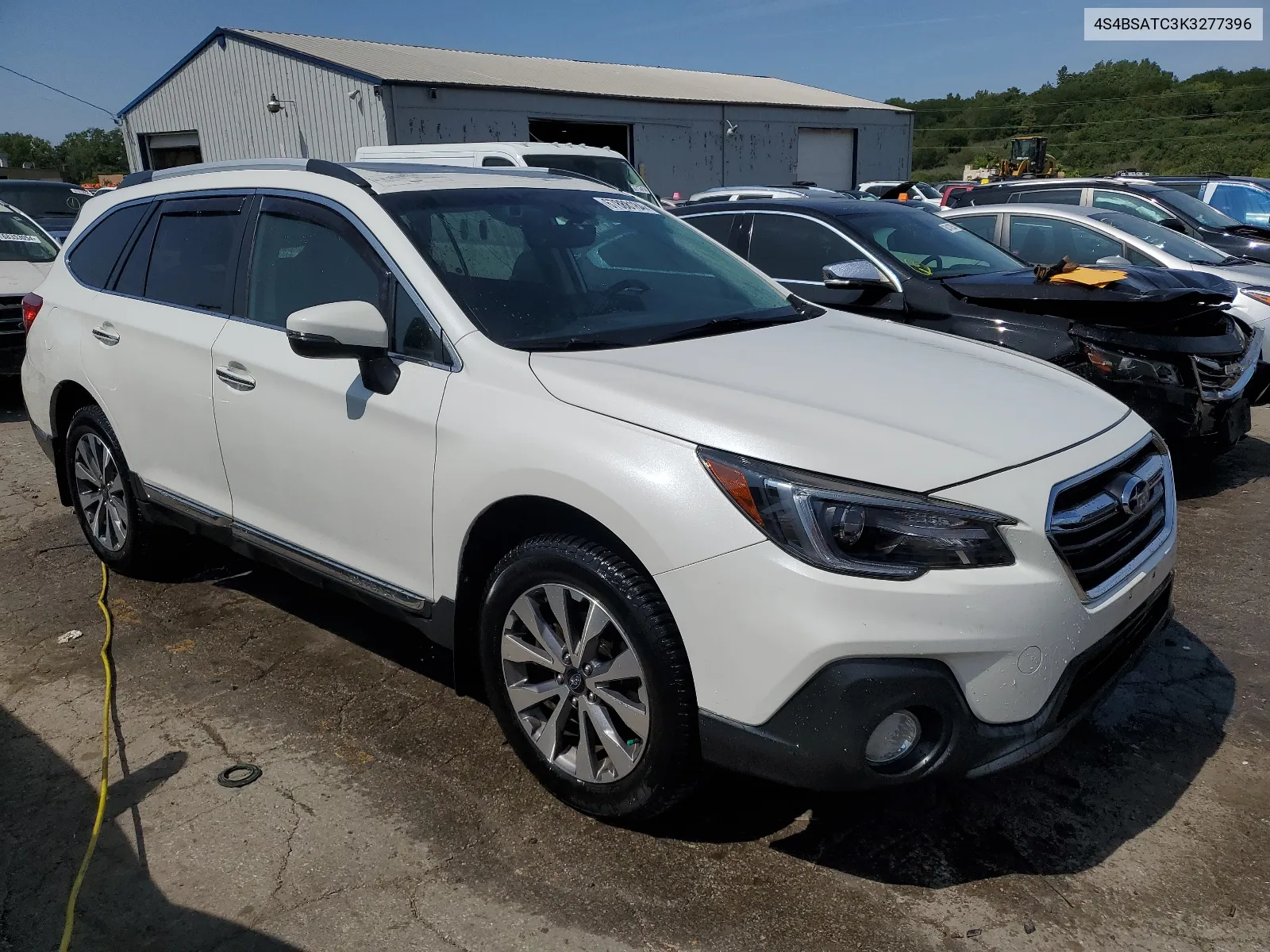 2019 Subaru Outback Touring VIN: 4S4BSATC3K3277396 Lot: 67888184