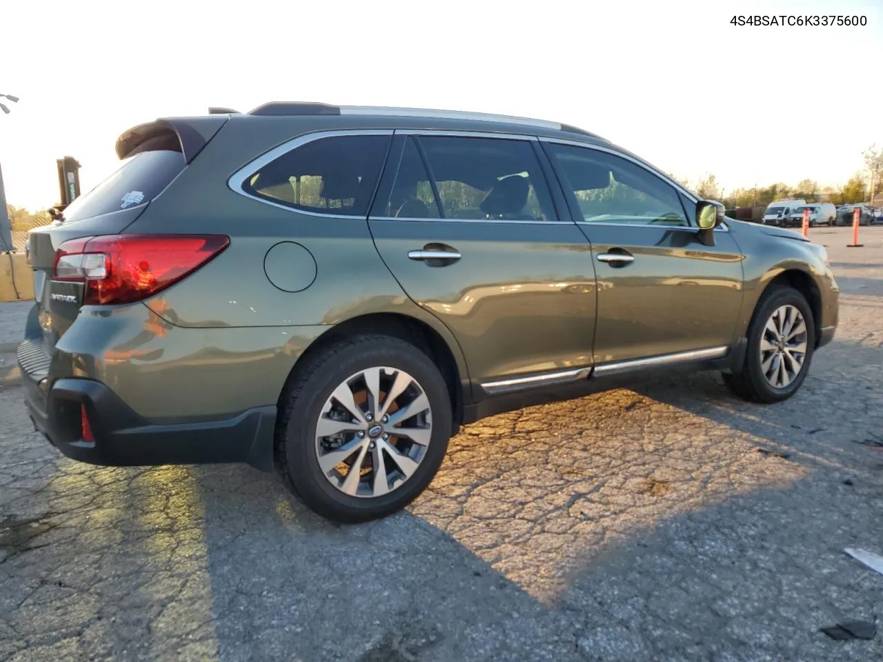 2019 Subaru Outback Touring VIN: 4S4BSATC6K3375600 Lot: 79832304