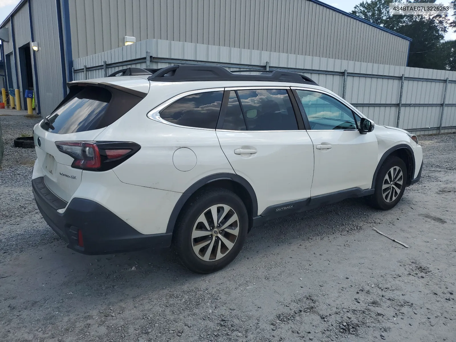 2020 Subaru Outback Premium VIN: 4S4BTAEC7L3226253 Lot: 67692784