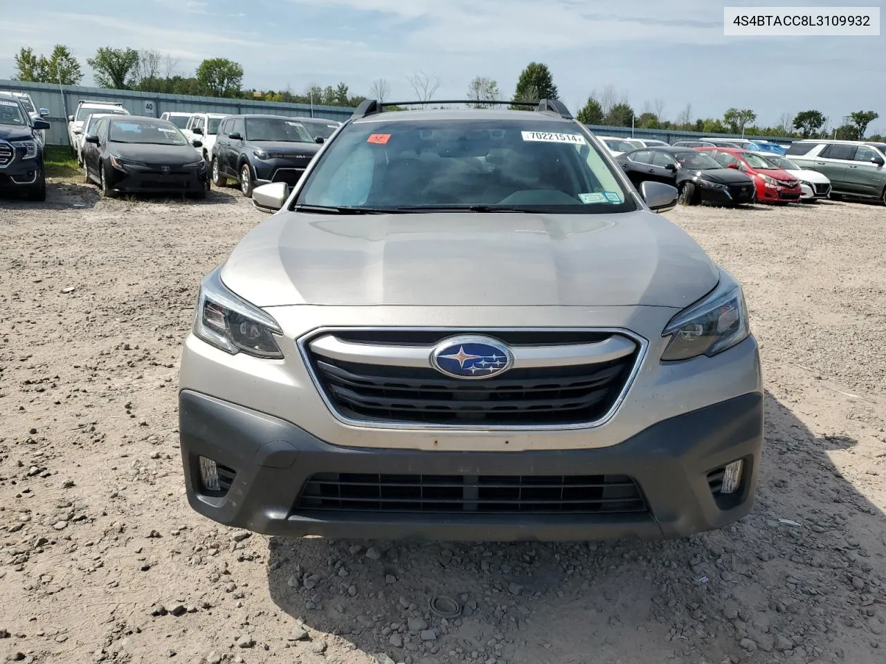 4S4BTACC8L3109932 2020 Subaru Outback Premium