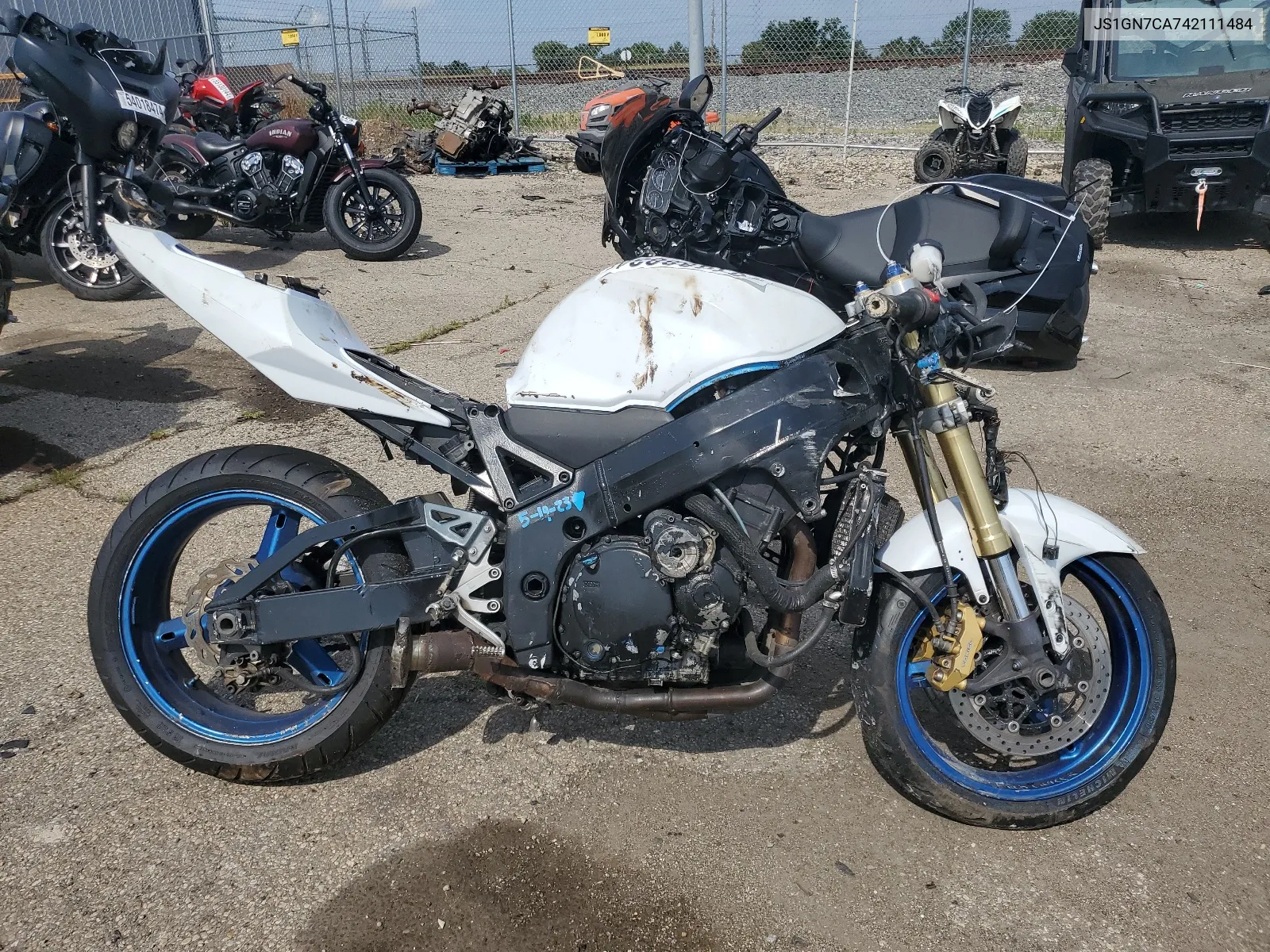 2004 Suzuki Gsx-R600 K VIN: JS1GN7CA742111484 Lot: 61488834