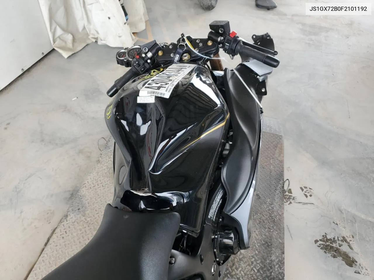 JS1GX72B0F2101192 2015 Suzuki Gsx1300 Ra