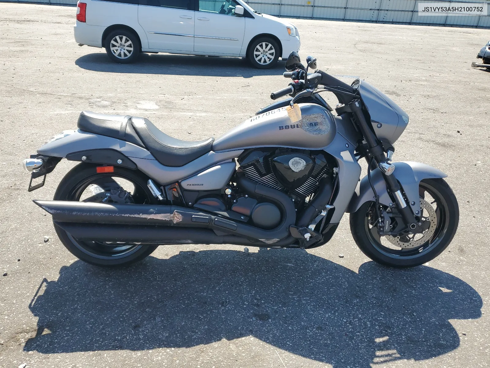 JS1VY53A5H2100752 2017 Suzuki Vzr1800