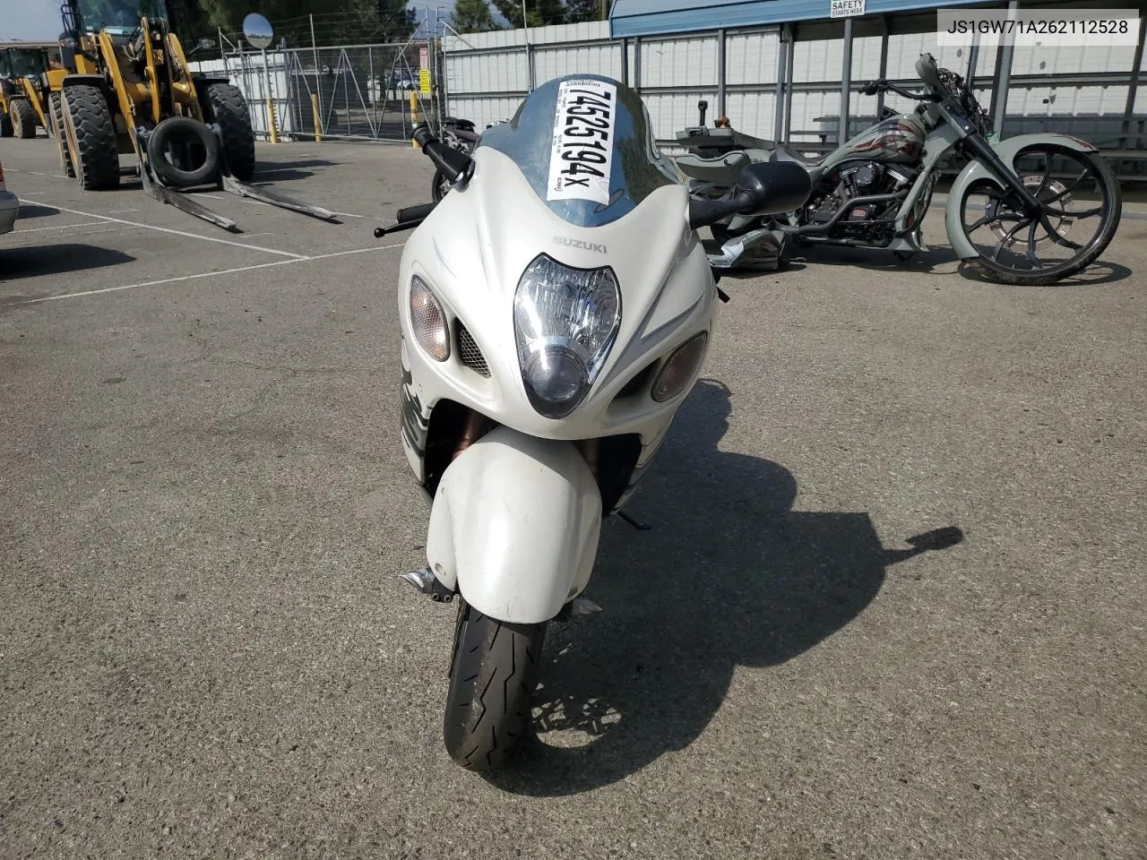 2006 Suzuki Gsx1300 R VIN: JS1GW71A262112528 Lot: 74525194