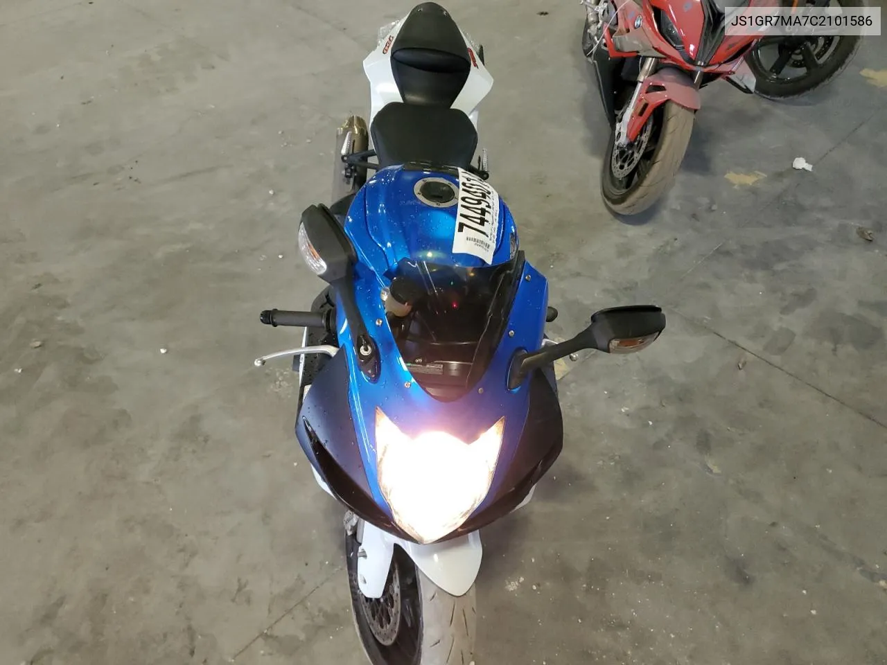 JS1GR7MA7C2101586 2012 Suzuki Gsx750