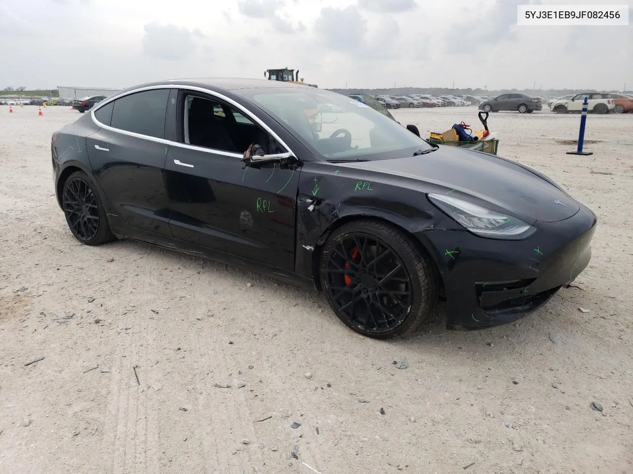 5YJ3E1EB9JF082456 2018 Tesla Model 3