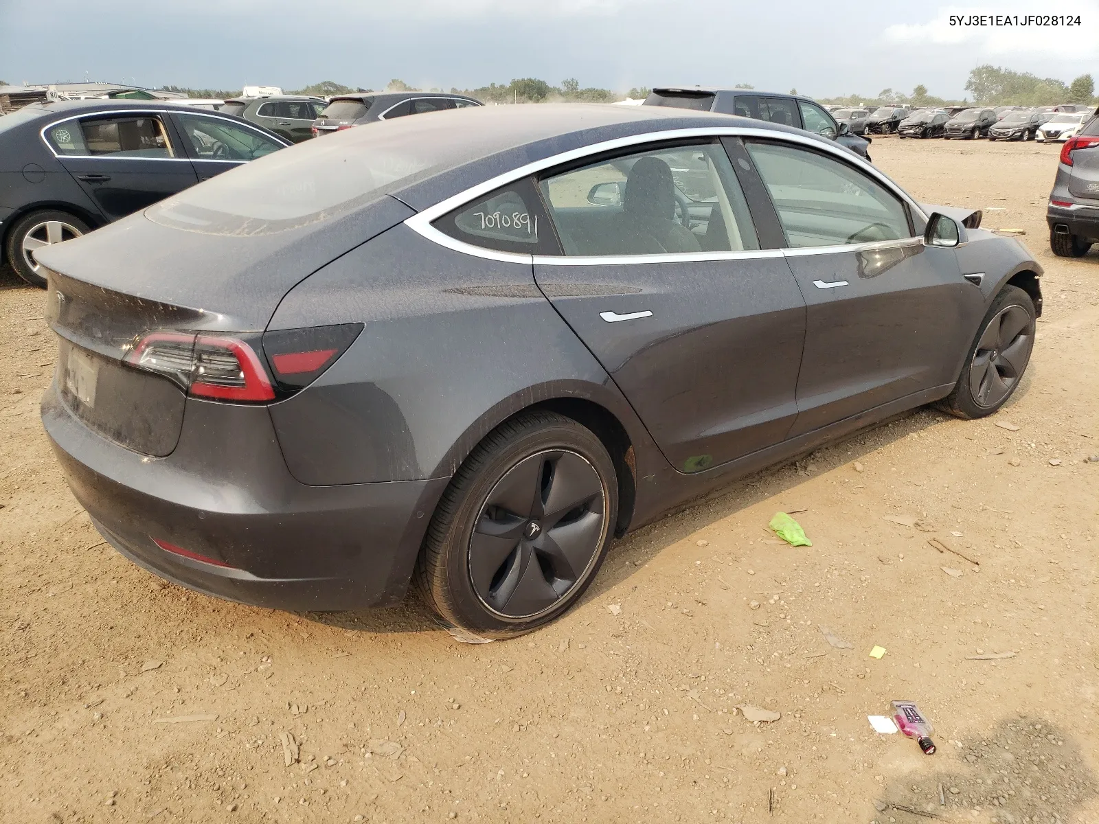 5YJ3E1EA1JF028124 2018 Tesla Model 3