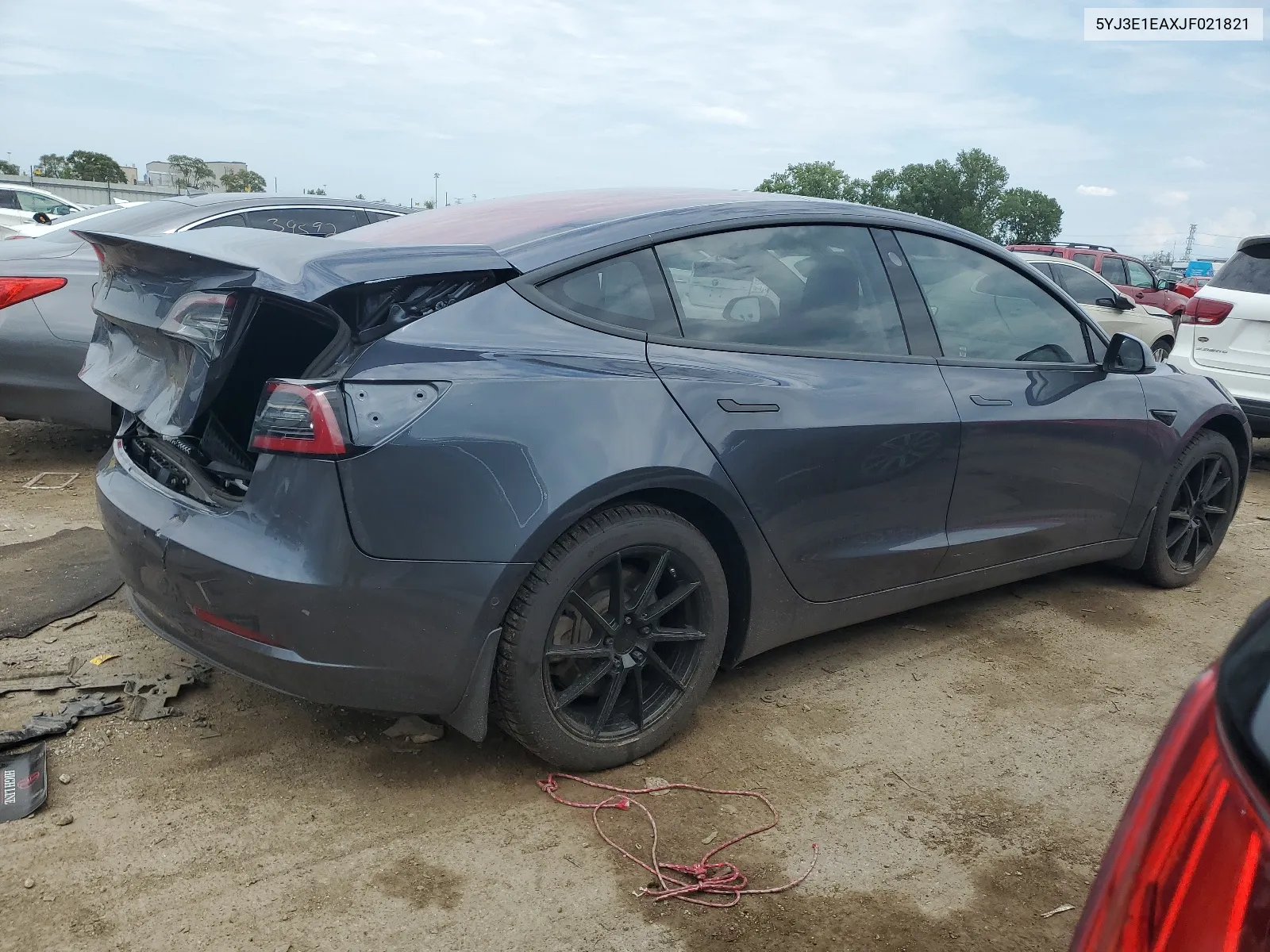 2018 Tesla Model 3 VIN: 5YJ3E1EAXJF021821 Lot: 61427204