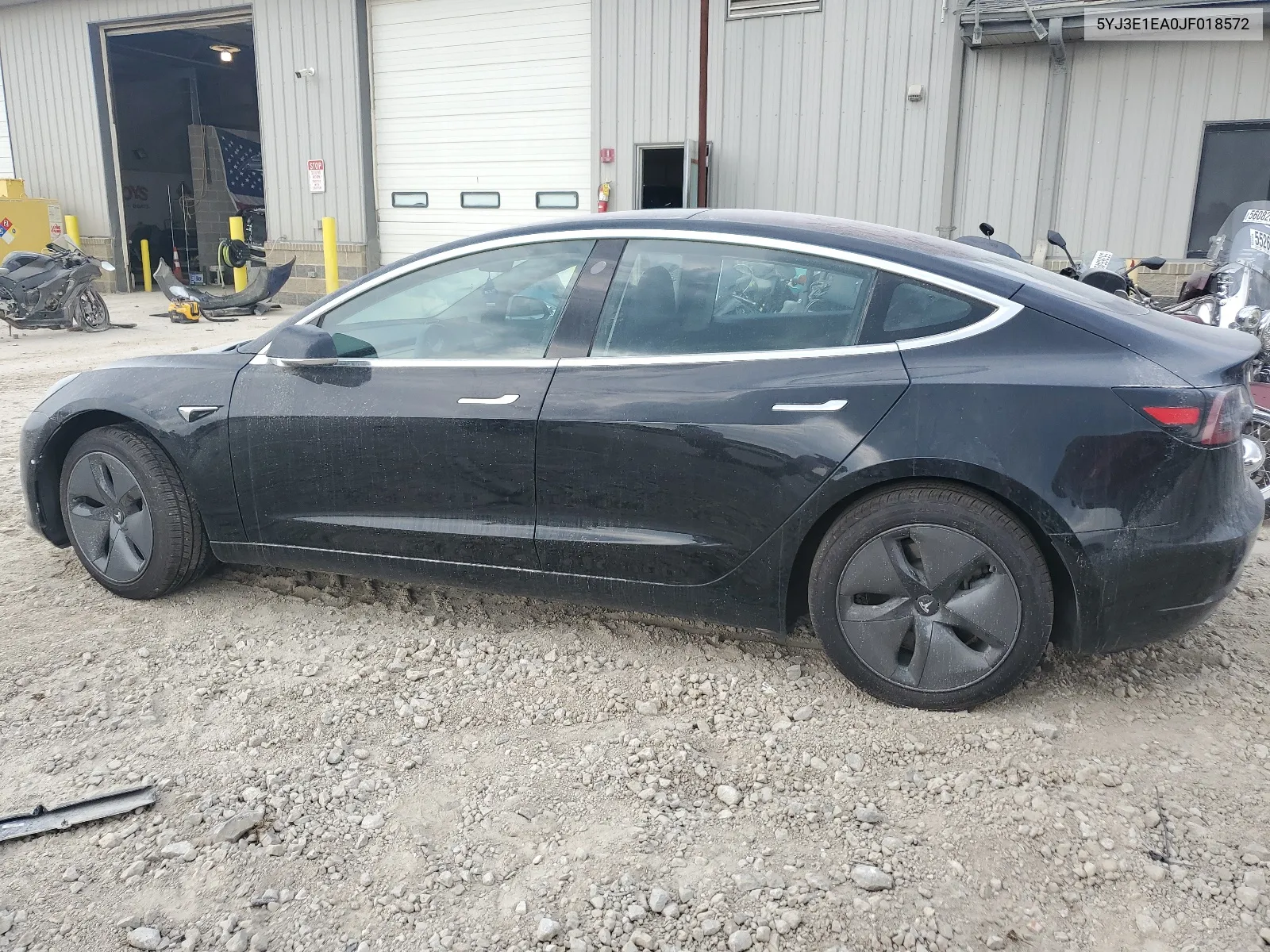 5YJ3E1EA0JF018572 2018 Tesla Model 3