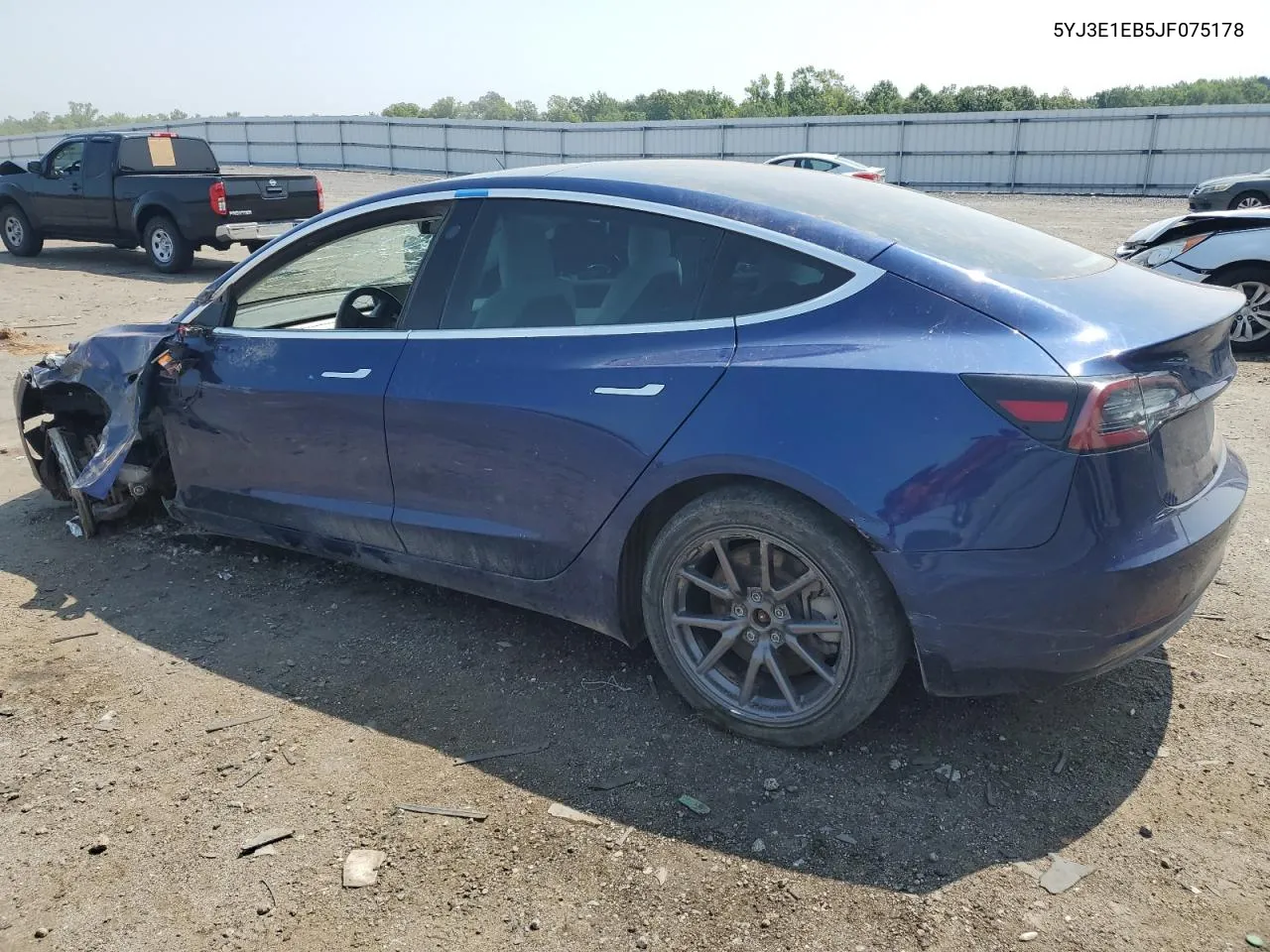 5YJ3E1EB5JF075178 2018 Tesla Model 3