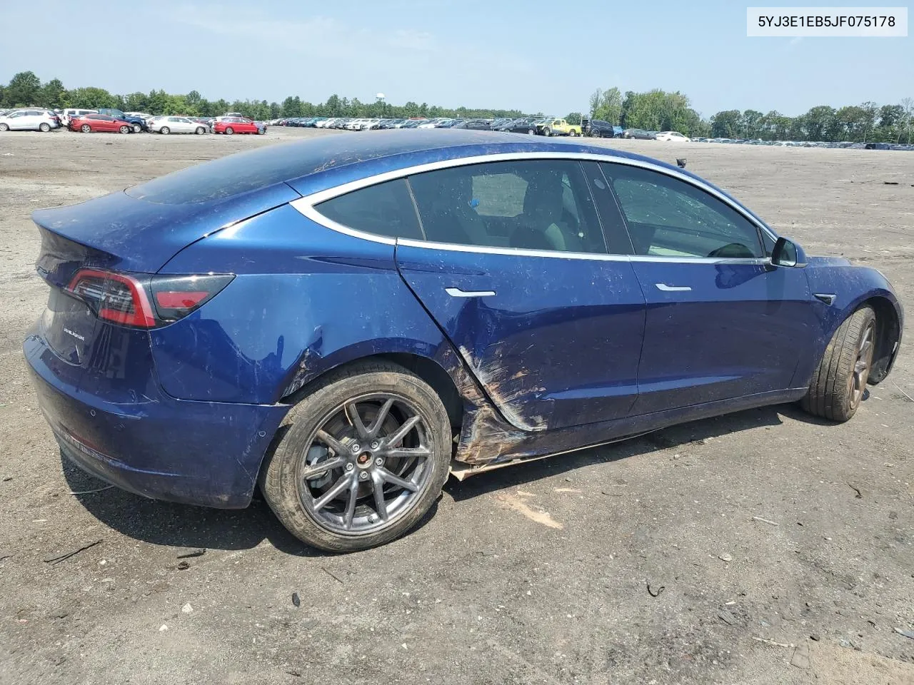 5YJ3E1EB5JF075178 2018 Tesla Model 3