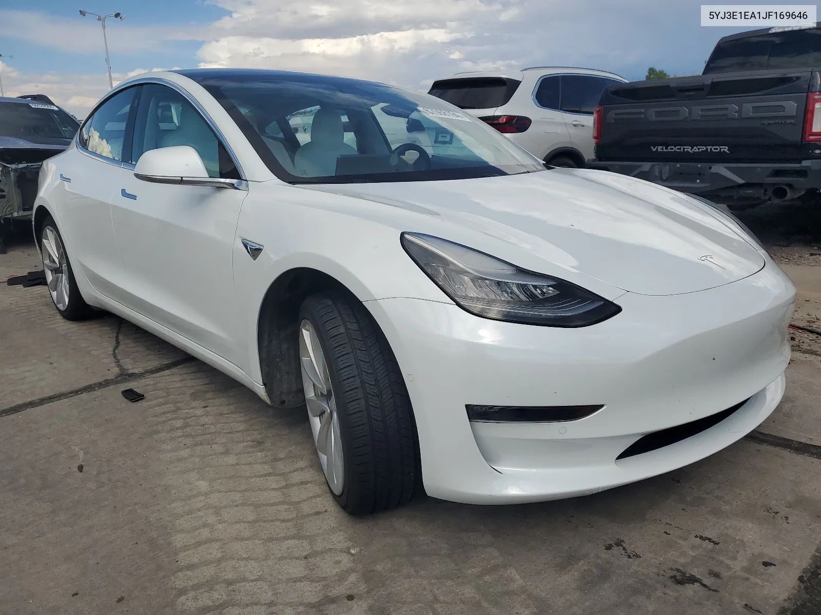 5YJ3E1EA1JF169646 2018 Tesla Model 3