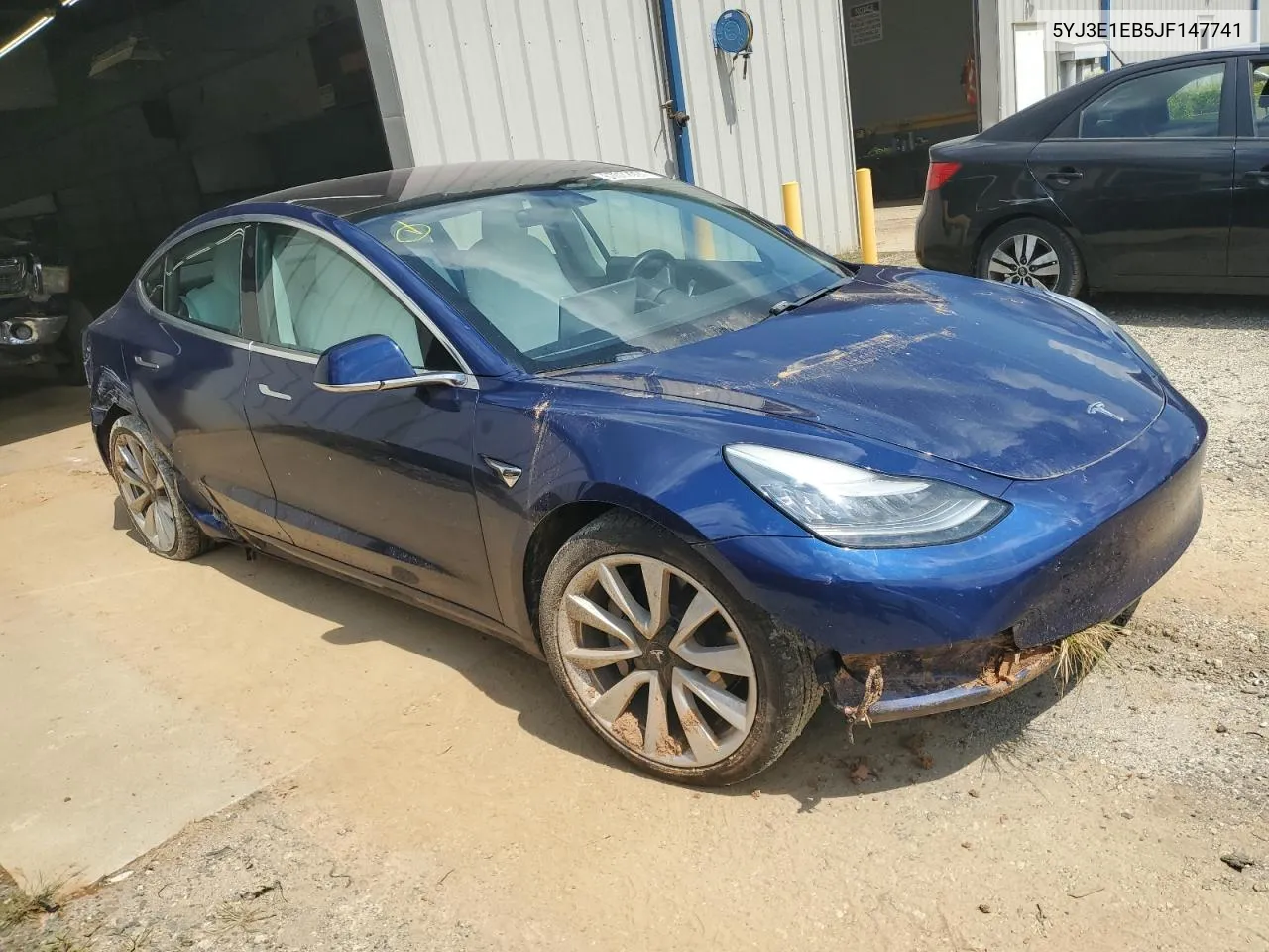 5YJ3E1EB5JF147741 2018 Tesla Model 3