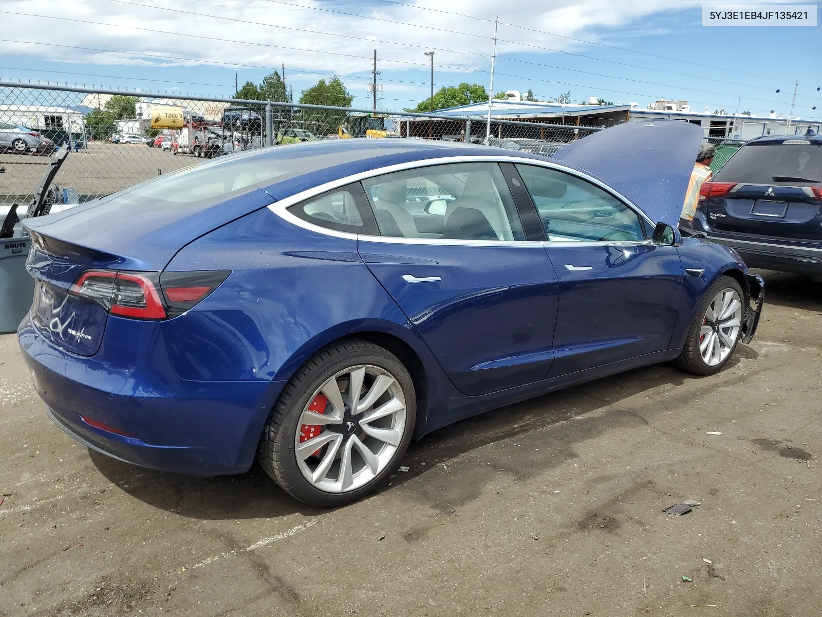 2018 Tesla Model 3 VIN: 5YJ3E1EB4JF135421 Lot: 68095654