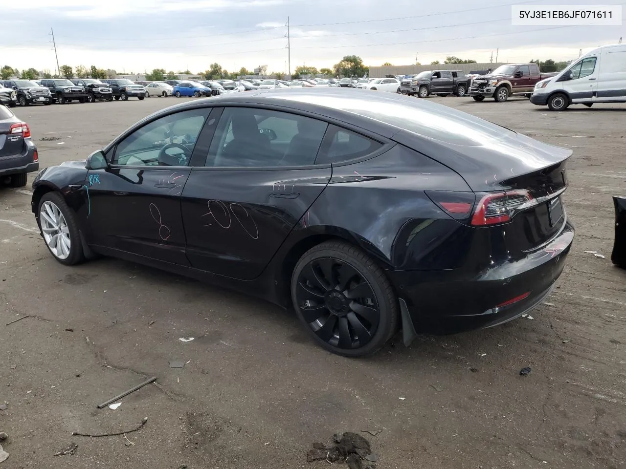 5YJ3E1EB6JF071611 2018 Tesla Model 3