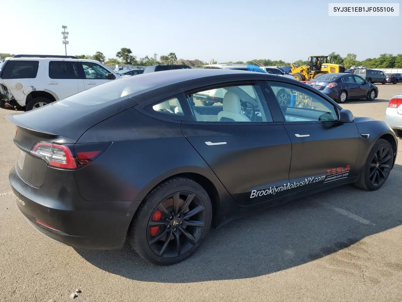 5YJ3E1EB1JF055106 2018 Tesla Model 3